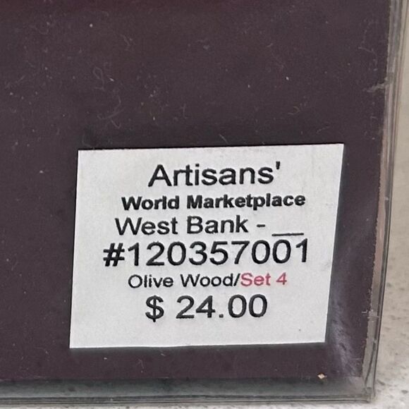 NIB Artisans World Marketplace Carved Wooden Napkin Rings OS Tan Set Of 4 - Picture 5 of 6